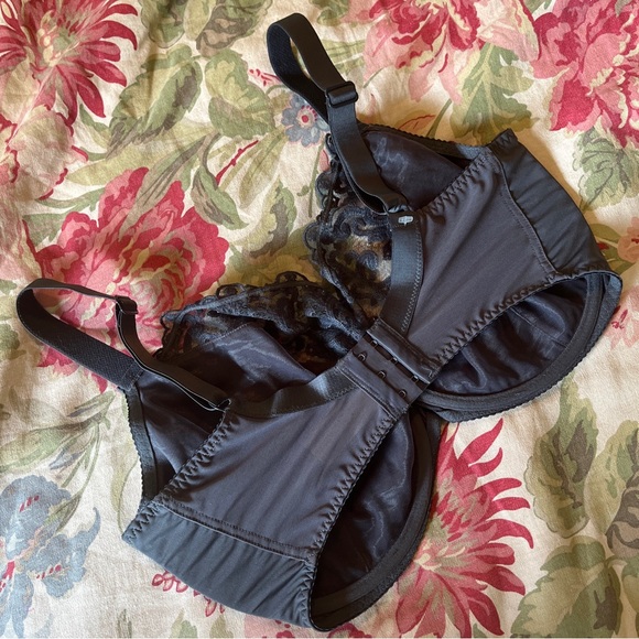 FLIRTELLE Size 36N Gray Bra Feminine Lace Underwire Sexy Lingerie Stretch $84NEW - Picture 7 of 15